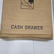 Caja registradora nueva en su caja 5 compartimentos. Es de las grandecitas 📦 💵💵 Precio: 100 usd… - Img 57205144