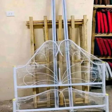 Cama de tubo con colchon - 4/5