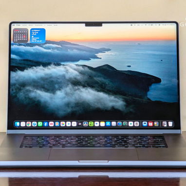 MacBook Pro M1 MAX 64 GB Ram 1 TB SSD - 3/4