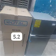 Refrigerador pequeño marca ROYAL 5.2 pie - Img 45799099