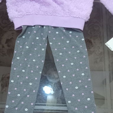 Ropa de niña, juegos de licra y abrigo,.chancletas de niña y otras cositas mas - Img 123719260
