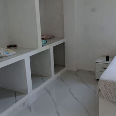 *132🏡_Venta de Casona en el Cotorro [ son dos en una ] con un garaje súper grande,en el cuál caben 3 camiones. Ojo es u - 9/10
