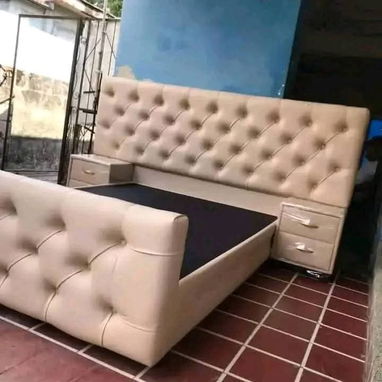 Camas Tapizadas listas para entregar - Img 122968693