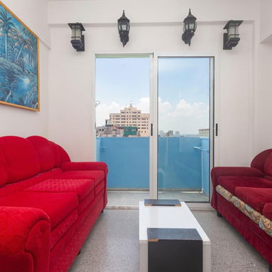 VENDO 1. APARTAMENTO.●CON 4. DORMITORIOS. Y 3. BAÑOS.(CONFORMADO X POR 2. APARTAMENTOS UNIFÍCADOS ÉN ÚNA SÓLA PROPI - Img 120584403