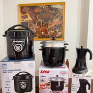 Combo olla Reina 7 L más arrocera 1.8 L más cafetera 6 tasas - Img 56836434