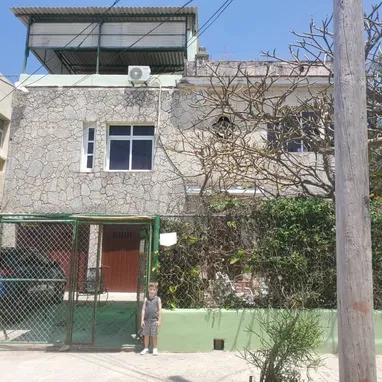 Apartamento para renta lineal en Miramar, Playa | cada sa de renta con 3 habitaciones | con respaldo eléctrico - Img 118931226