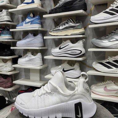 Aceptamos transferencia y tenemos de todo desde zapatos hasta ropa interior - 5/10