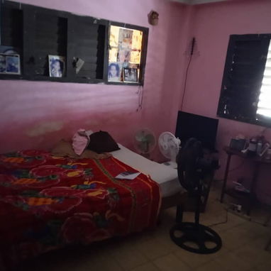 Ganga casona 3/4 con garage en lawton,25 mil independiente totalmente - Img 126009028