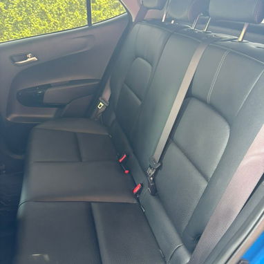 Vendo un negocio, Kia Picanto, 2024 G de líne con 20,000 km - Img 114093410