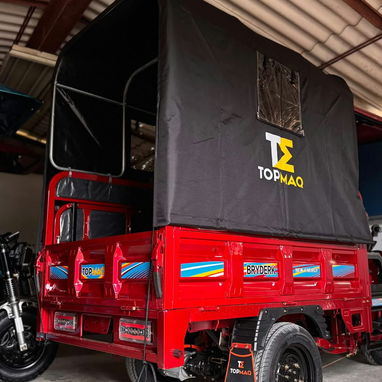 TRICICLO ELÉCTRICO CON TECHO - 3/8