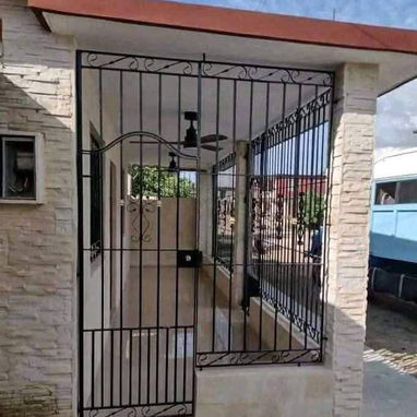 Rejas de seguridad para portal, balcones y terrazas, transporte, con pintura y montaje incluído - Img 127237206