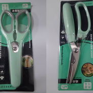 Tijera de Cocina para cortar carnes, vegetales y más - Img 56094781