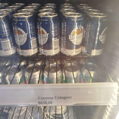 Mercado de productos en Calle 37 entre 22 y 26, #2203. 📌 Punto de referencia: Clínica Cira García. - 4/7