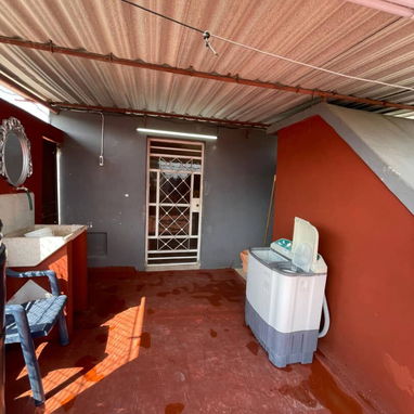 Casa en 10 de octubre luyano , cerca de concha - Img 116612064