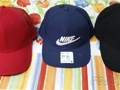 Vendo sombrero y gorras - Img main-image-45841548