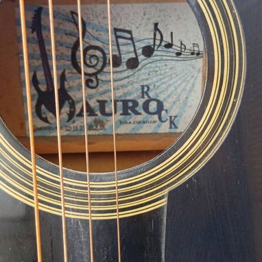 Guitarra acústica con cuerdas de acero 3/4 150 usd - 2/2
