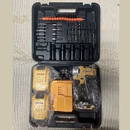 TALADRO DE IMPACTO DE BATERIA ,CON DIFERENTES ACCESORIOS (PUNTAS) BARATICO. - Img 54713683
