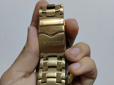 Venta de un reloj ⌚ invicta modelo 25852 original 💯 de uso 3 meses - Img main-image