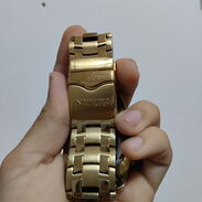 Venta de un reloj ⌚ invicta modelo 25852 original 💯 de uso 3 meses - Img 45354649