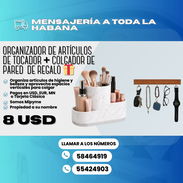 🧴 ORGANIZADOR DE ARTÍCULOS DE TOCADOR + 🪝 COLGADOR DE PARED CON GANCHOS 💰 Precio: 8 USD - Img 55164193