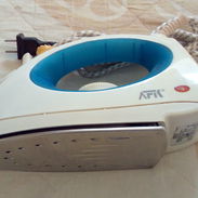 Vendo plancha de ropa nueva - Img 56492050