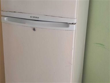 Vendo 2 refrigeradores (LG y SAMSUNG) en muy buen estado - Img main-image