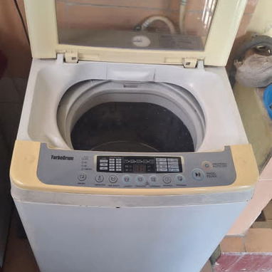 En venta estas cositas🤑🤑 Precios asequibles  Test de embarazo ✅️ 200 Lavadora automática de uso impecable  Triciclos n - Img 122450500