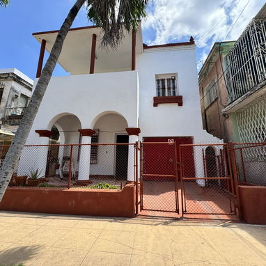 Casa independiente de 2 plantas en playa - 2/2