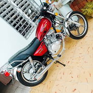 Moto Suzuki - Img 56801205