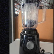 Batidora 1.5 L *ROYAL* Especificaciones:  🛺 *Transporte incluido en la habana*  🧾Factura y garantía: 1 M  🪙 Precio: 4 - Img 56007342