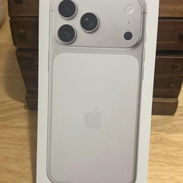 Apple iPhone 17 pro max 256GB color silver (( LIBRE DE FÁBRICA (( SIM FÍSICA ))( EN CAJA NEW SELLADO ))) fotos reales - Img 56076525
