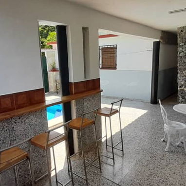 Renta de casa en la playa con piscina en Guanabo. Alquiler de casa en la playa con piscina en guanabo - Img 117334124