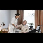 Se ofrecen servicios de enfermería y acompañamiento a adulto mayor en horarios de 24 , 12 y 8 horas - Img 55898629