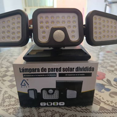 Lámpara solar de 3 focos NUEVA - Img 123099954