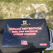 Cargador TopMaq 72V de 5AMP nuevo en Caja - Img 56111050