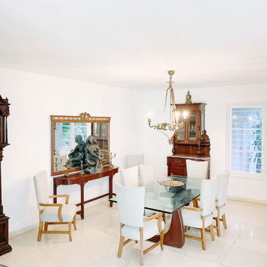 🏠 Luxury House in Miramar with Pool. 🛏️ Features 8 air-conditioned bedrooms. 📱 Reservations: +5355284821 - 2/10