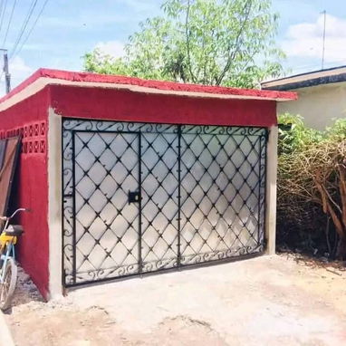 Puerta de garaje para autos pequeños y grandes - Img 125935166
