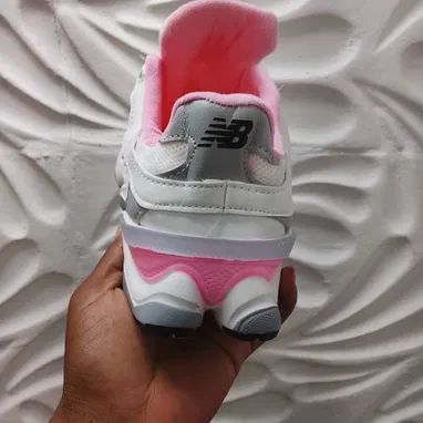26500☝️ New balance 35 al 41 - 4/6