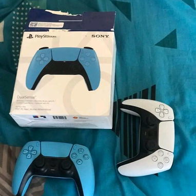 PlayStation 5 NUEVO (800usd) todo en su caja soy de 10 de octubre : -con 2 mandos  -Base de enfriamiento  -juegos en dis - 2/3