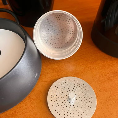 Cafetera eléctrica Royal 6 tazas/ termo con 3 tazas para cafe/ set de tazas con plato y organizador/ juego de tazas de e - Img 121983788