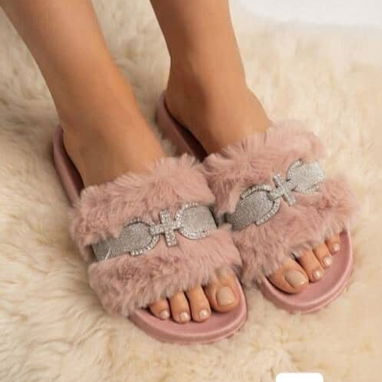 Chancletas de felpas - Img 125872202