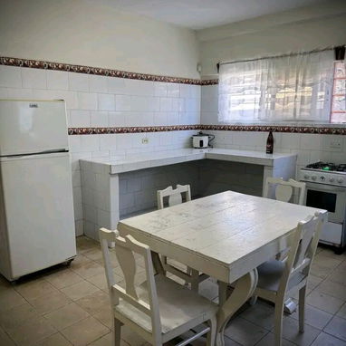 🏠 Renta de Casa En Boca Ciega. Capacidad para 9 personas. Ranchón y garage disponible.Casa con piscina para su disfrute - Img 116252631
