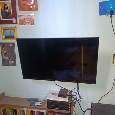 Smartv 32" marca Royal - 2/2