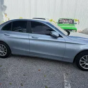 En 23 mil vendo o hago negocio un MERCEDES BENZ 2018 AL 63275756 - Img 56930028