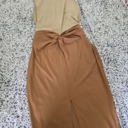 Vestido de mujer - Img 57588473