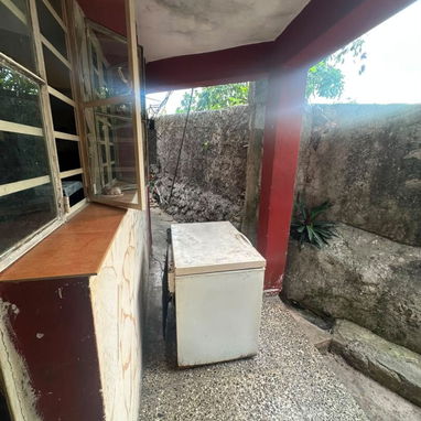 Casa independiente en el vedado próximo al río almendares 🏠 - 7/10