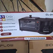 Desayunador 3 en 1 cafetera de 3 tazas Sartén eléctrica y horno tostador 9 Litros - Img 57599335