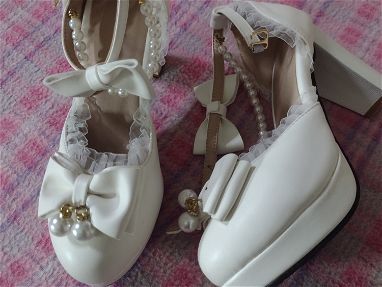 Vendo zapatos blancos de mujer nuevos #35 - Img main-image