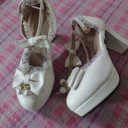 Vendo zapatos blancos de mujer nuevos #35 - Img 45433790
