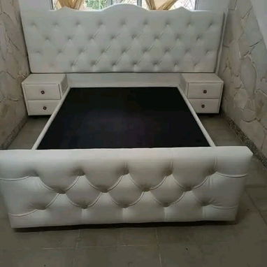 Cama capitoneada - Img 124224200